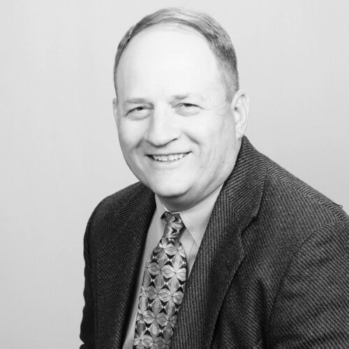 Headshot-Kevin-Steward-bw-600